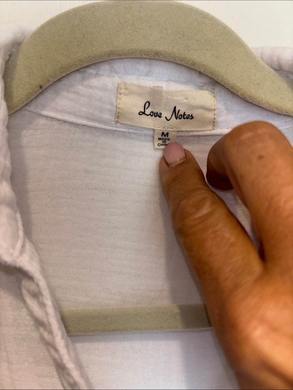 LOVE NOTES WHITE CRINKLED CROP TOP
L/S BUTTON DOWN SIZE MEDIUM ALL COTTON - Picture 2 of 8
